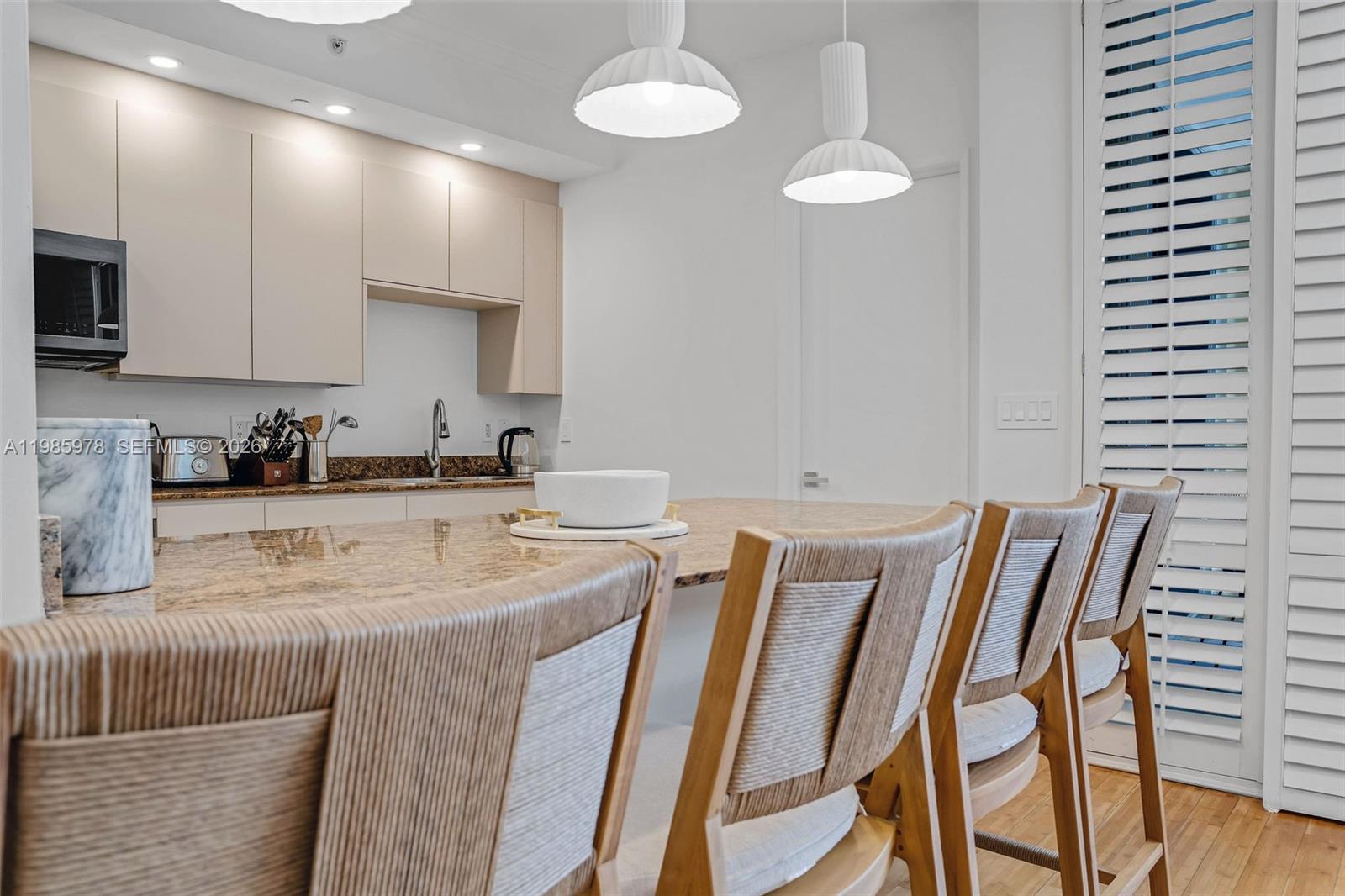 LAKE VILLA ONE CONDO - Residential Lease