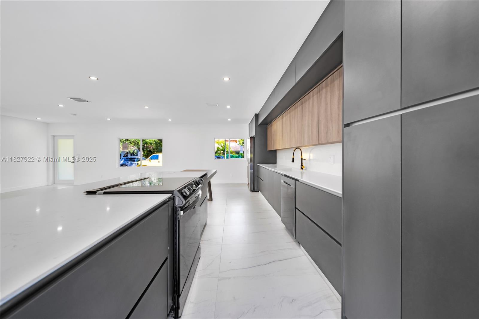 400 Sansovino Ave