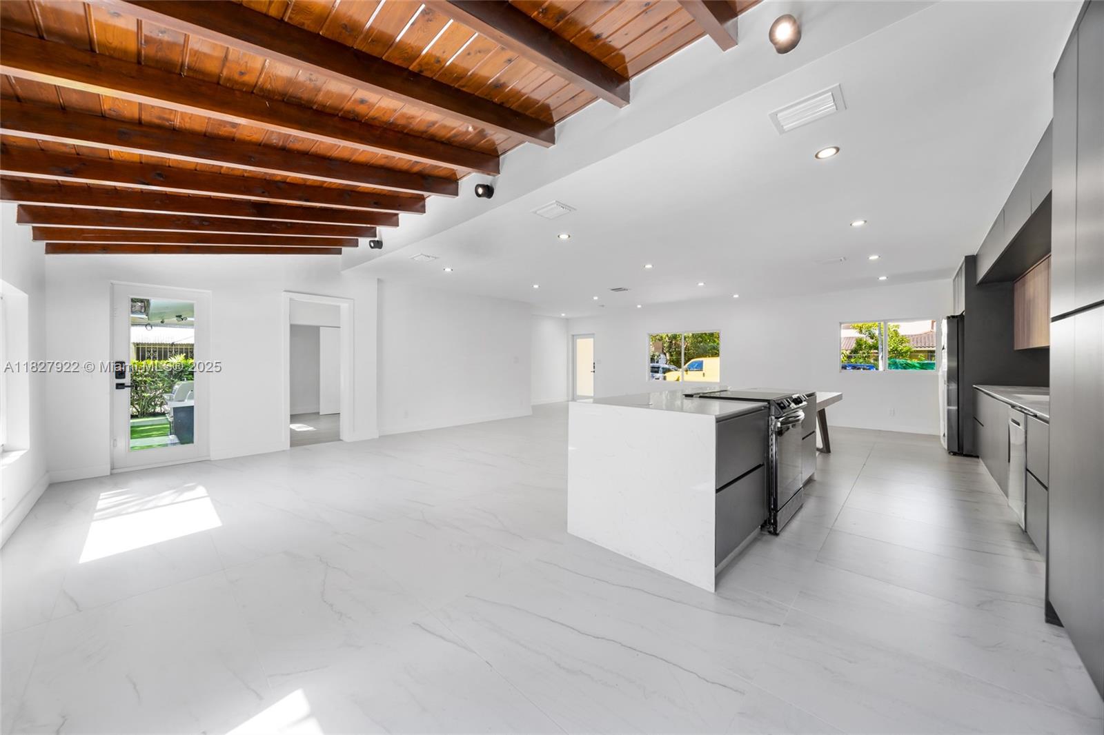 400 Sansovino Ave