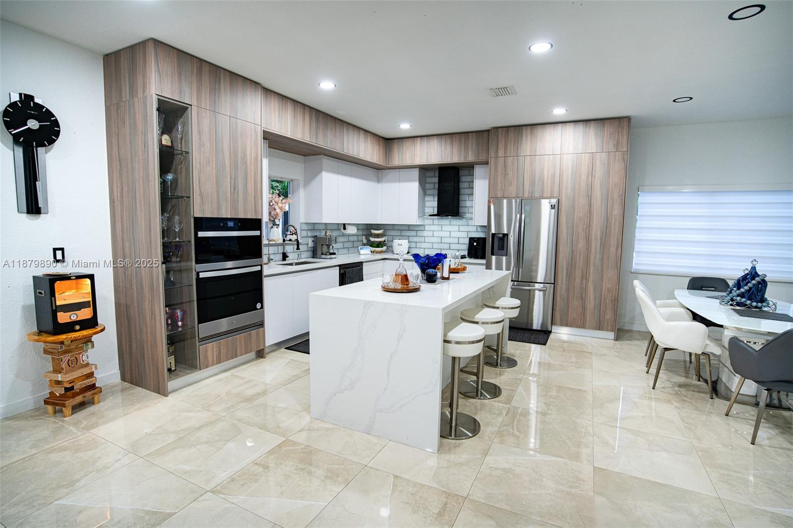 TENNESSEE ESTATES - Residential