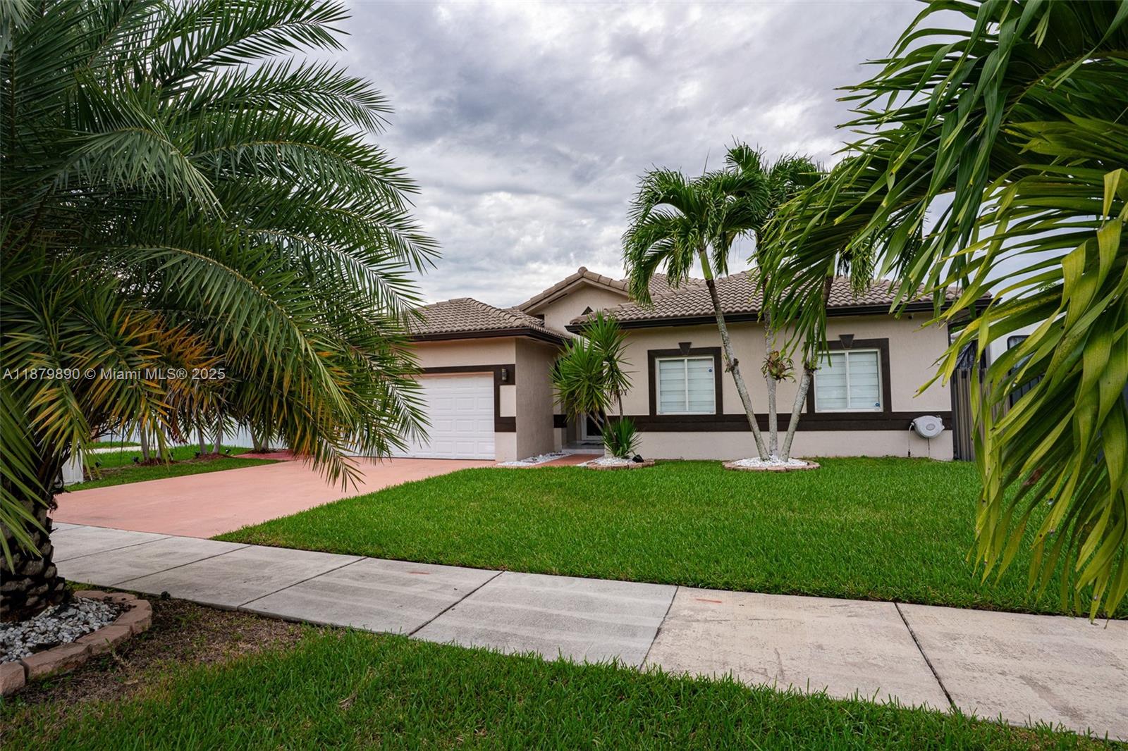 TENNESSEE ESTATES - Residential