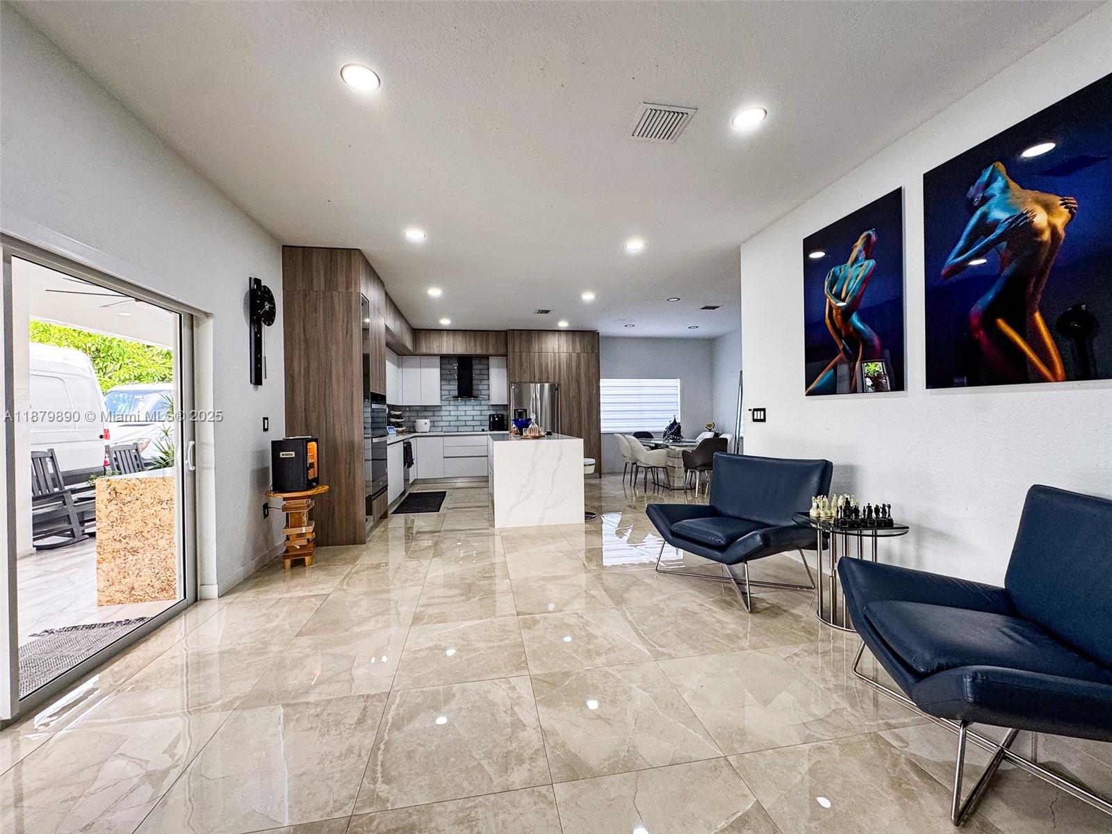 TENNESSEE ESTATES - Residential