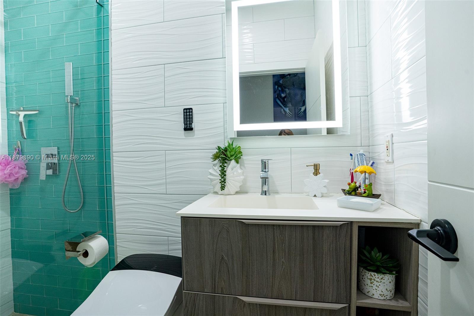 TENNESSEE ESTATES - Residential