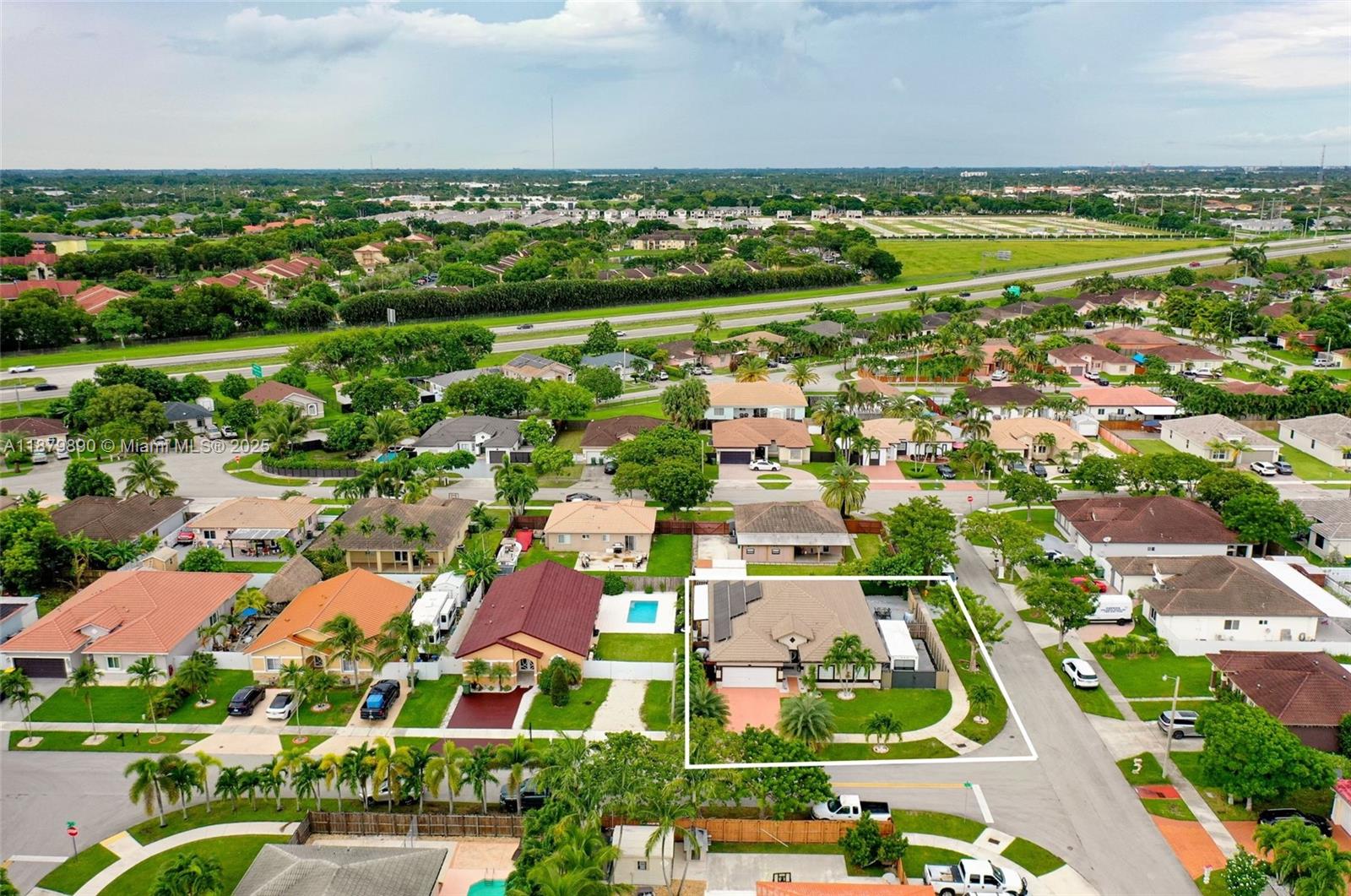 TENNESSEE ESTATES - Residential