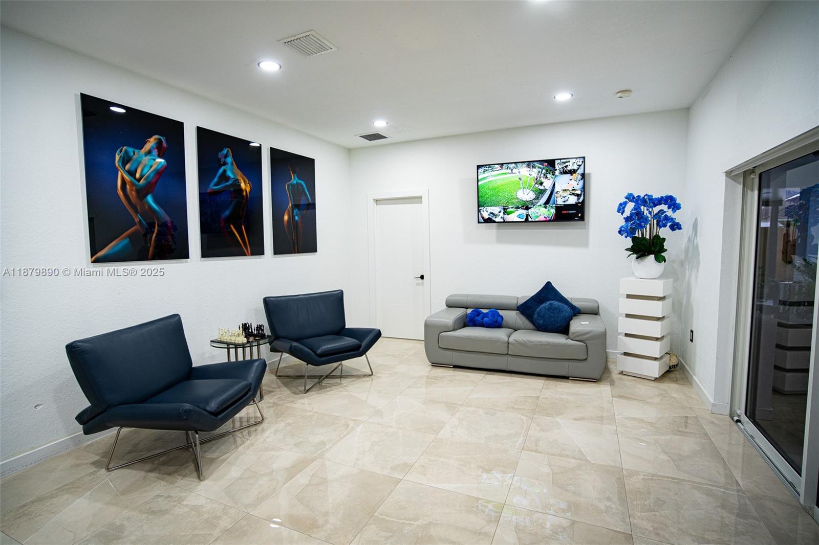 TENNESSEE ESTATES - Residential