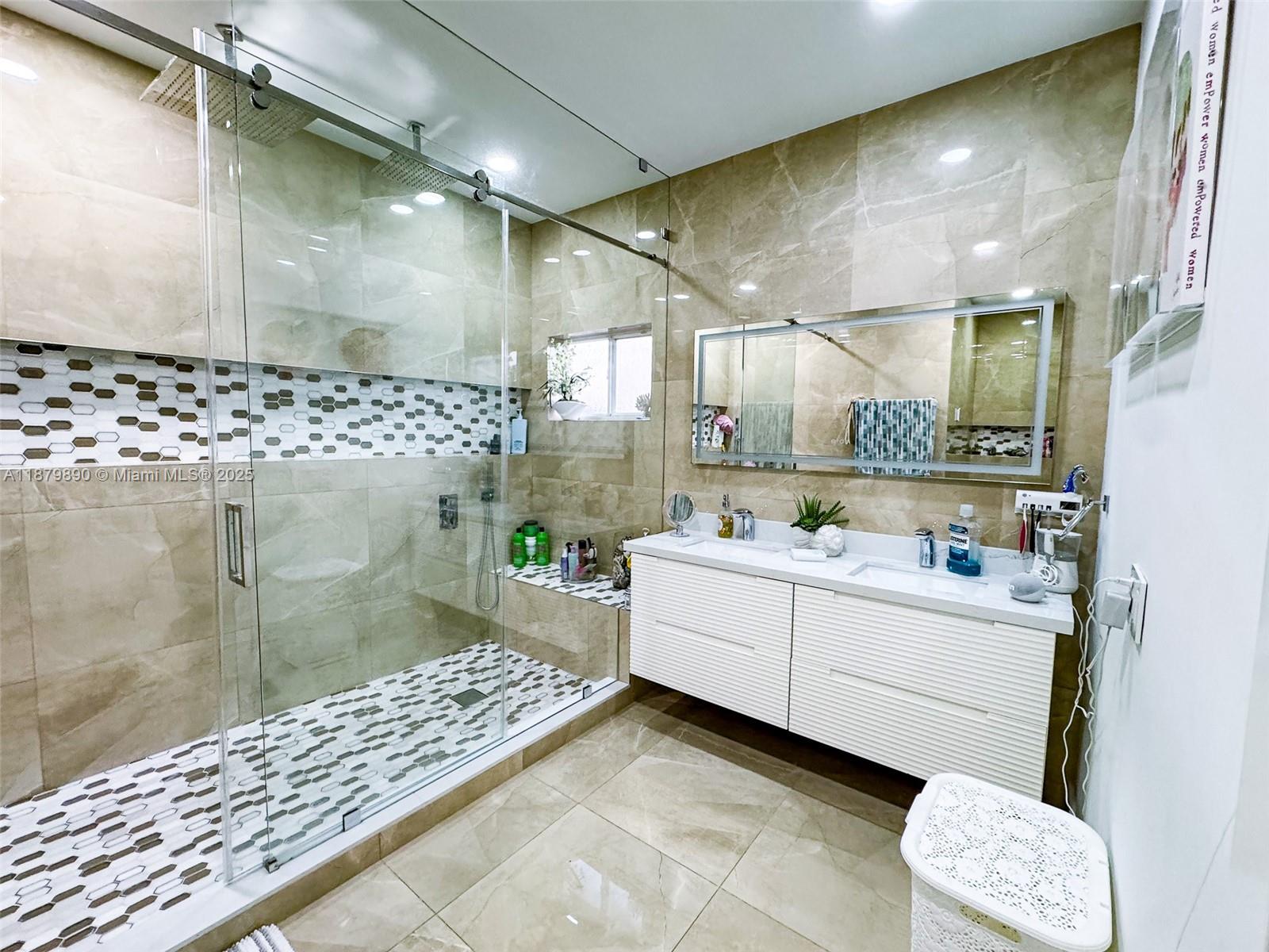 TENNESSEE ESTATES - Residential