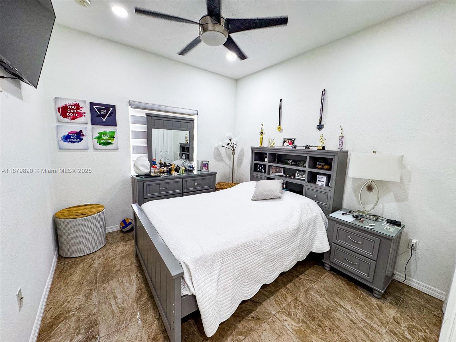 TENNESSEE ESTATES - Residential