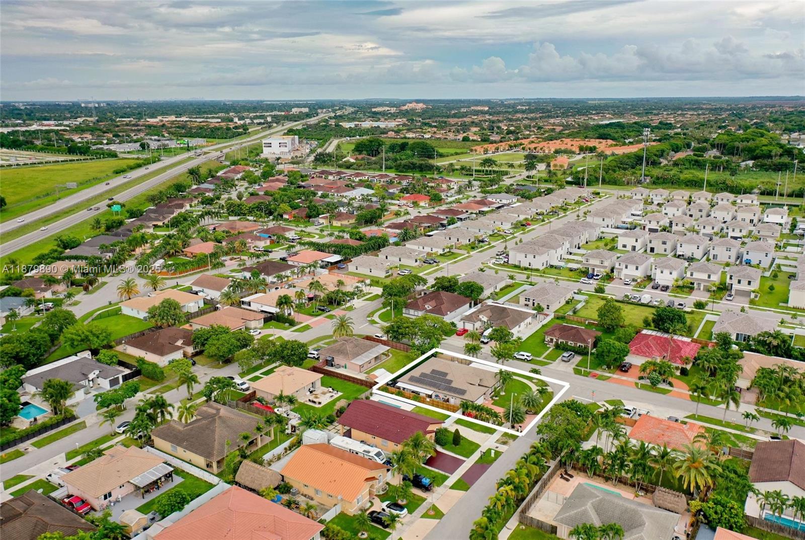 TENNESSEE ESTATES - Residential