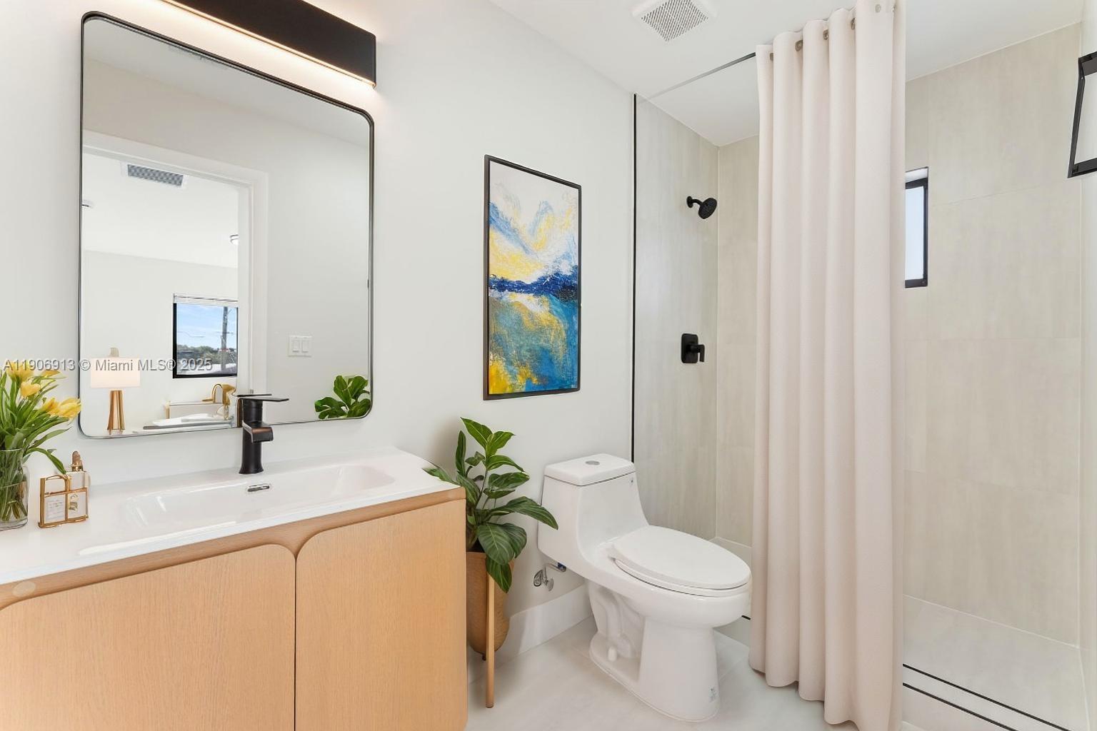 WOODMERE - Residential Income