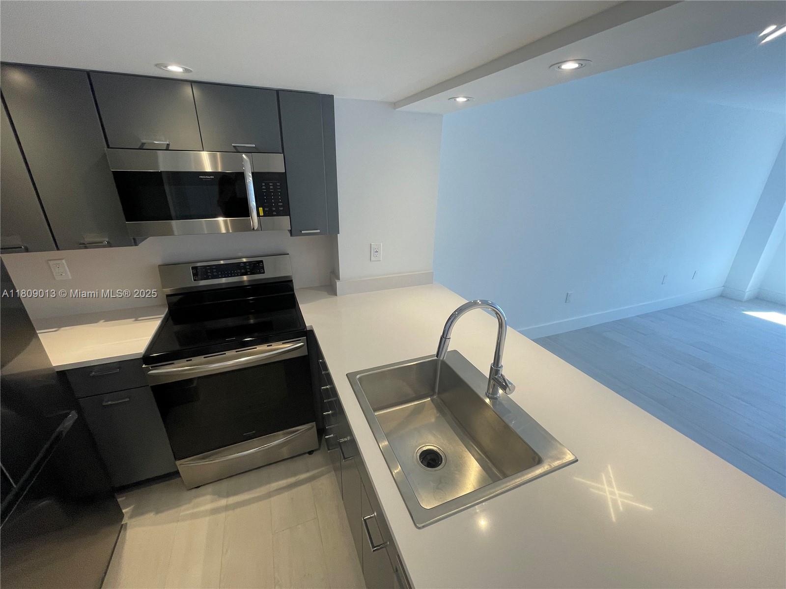 BRICKELL KEY II CONDO - Residential Lease