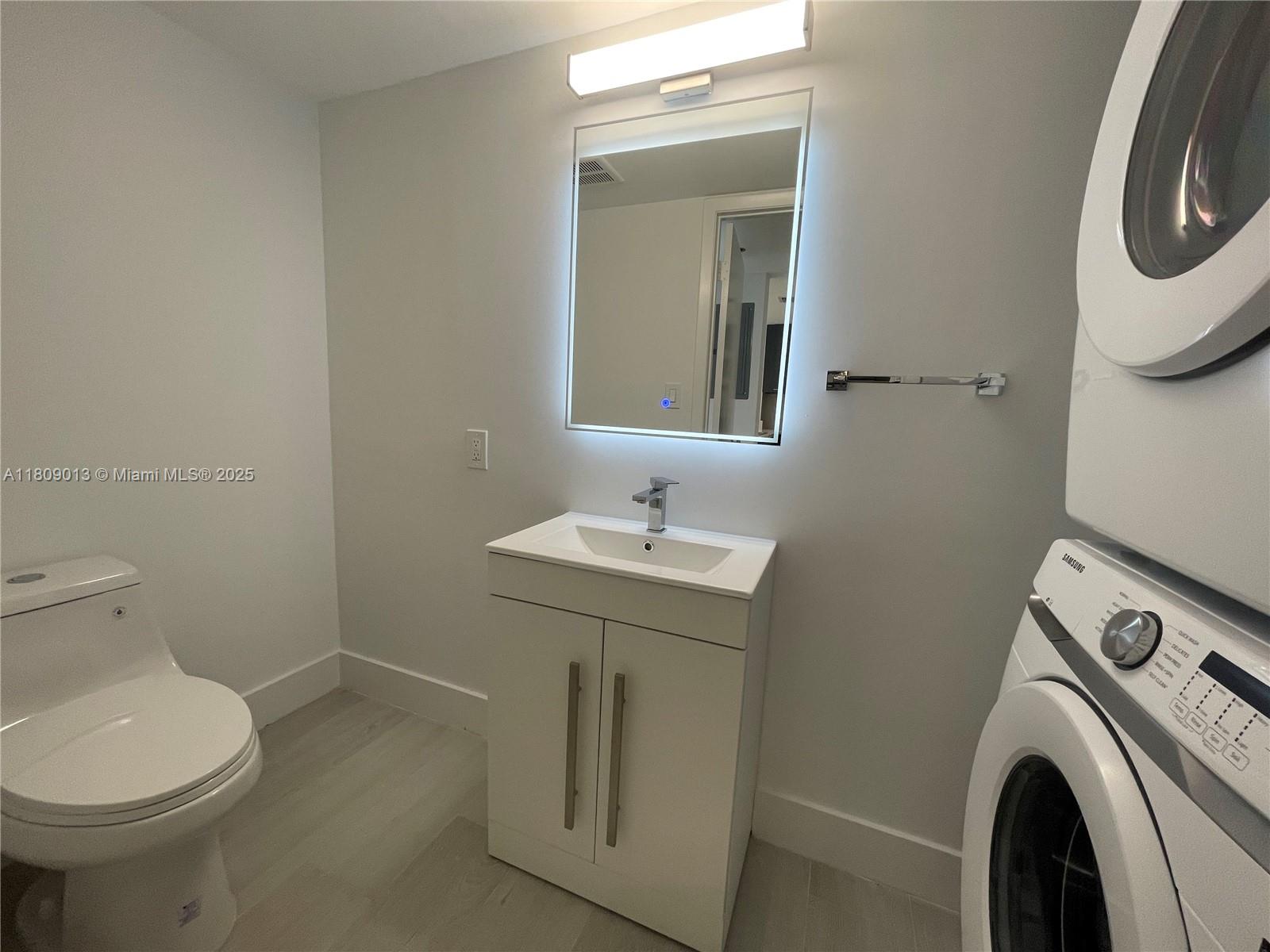 BRICKELL KEY II CONDO - Residential Lease