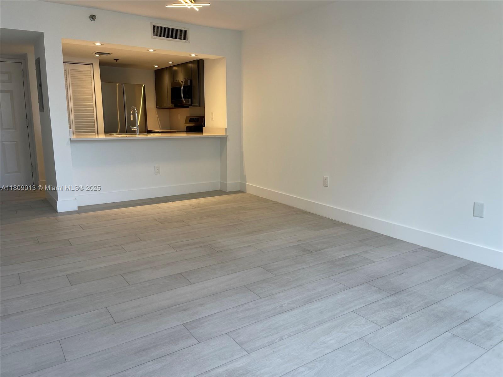 BRICKELL KEY II CONDO - Residential Lease