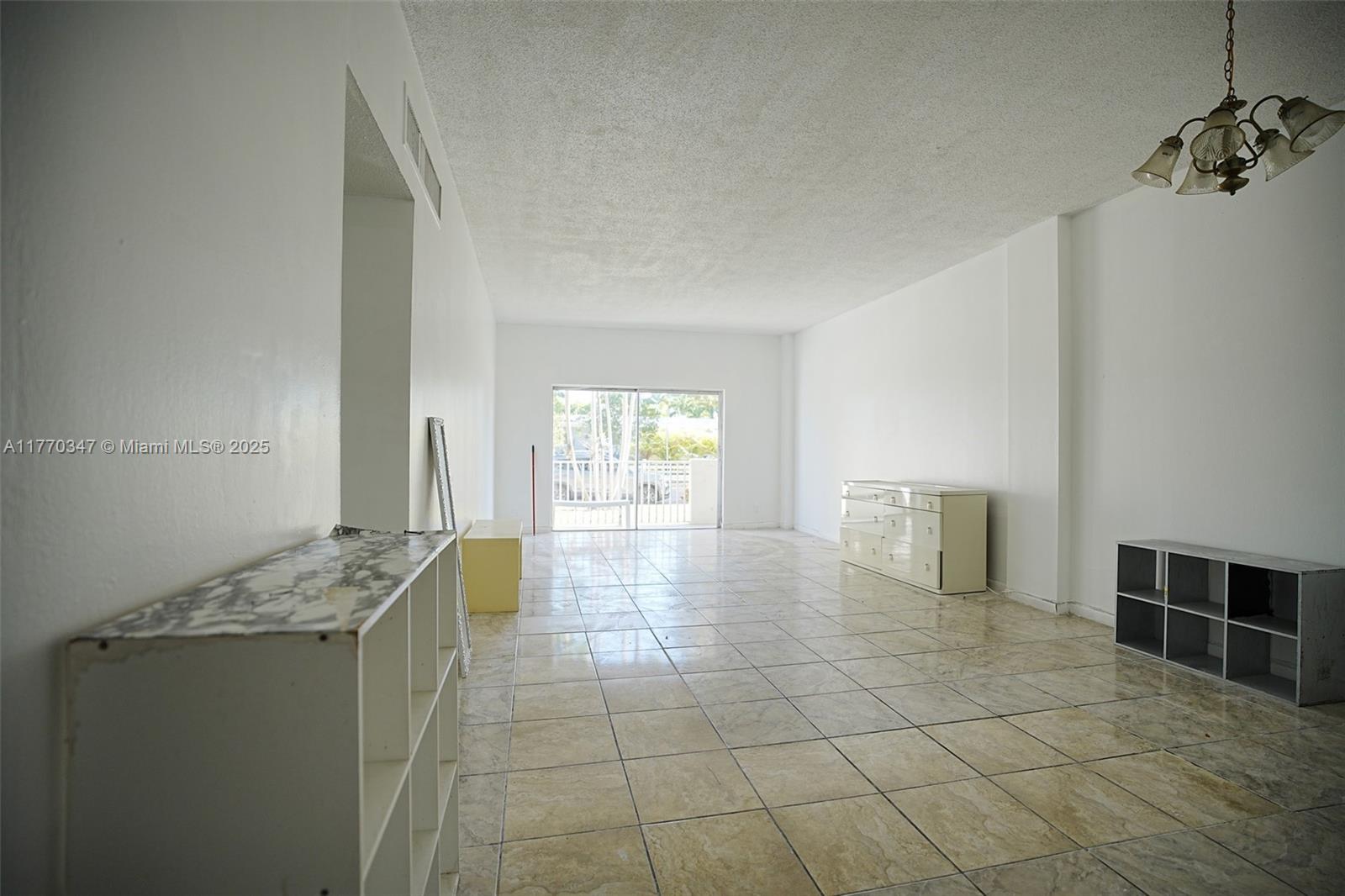 Property for Sale at 1455 N Treasure Dr 1R, North Bay Village, Miami-Dade County, Florida - Bedrooms: 2 
Bathrooms: 2  - $350,000