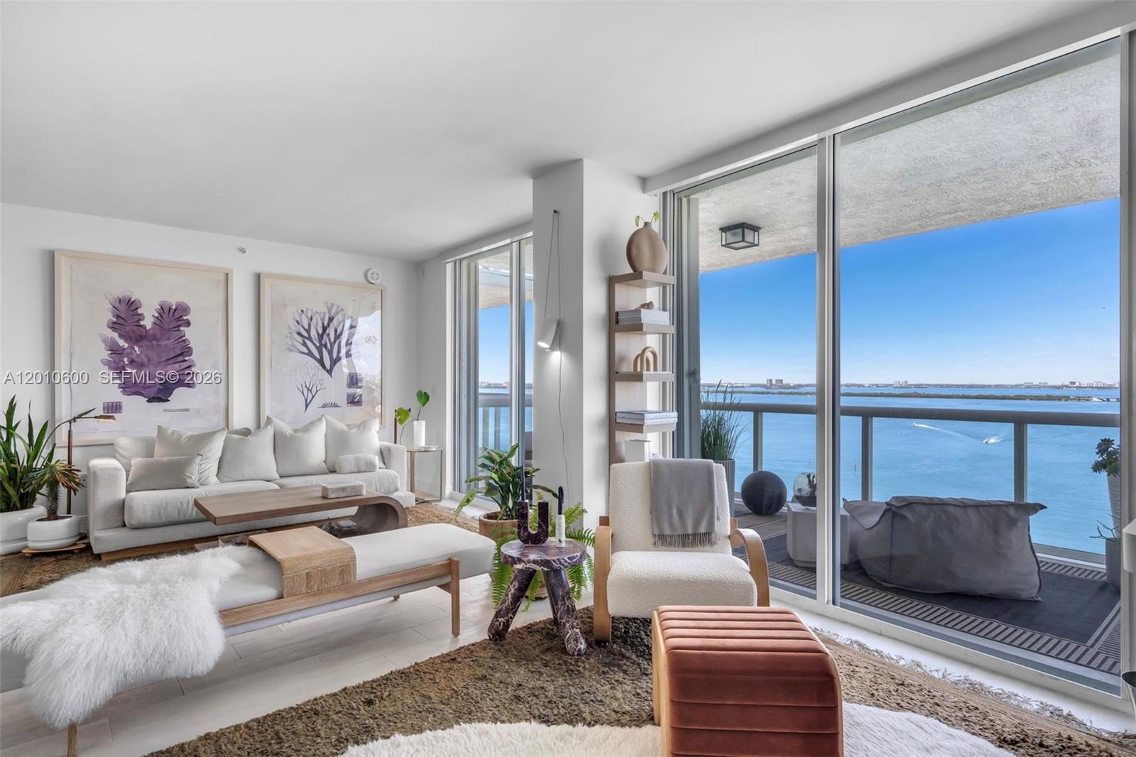 10 Venetian Way 1803