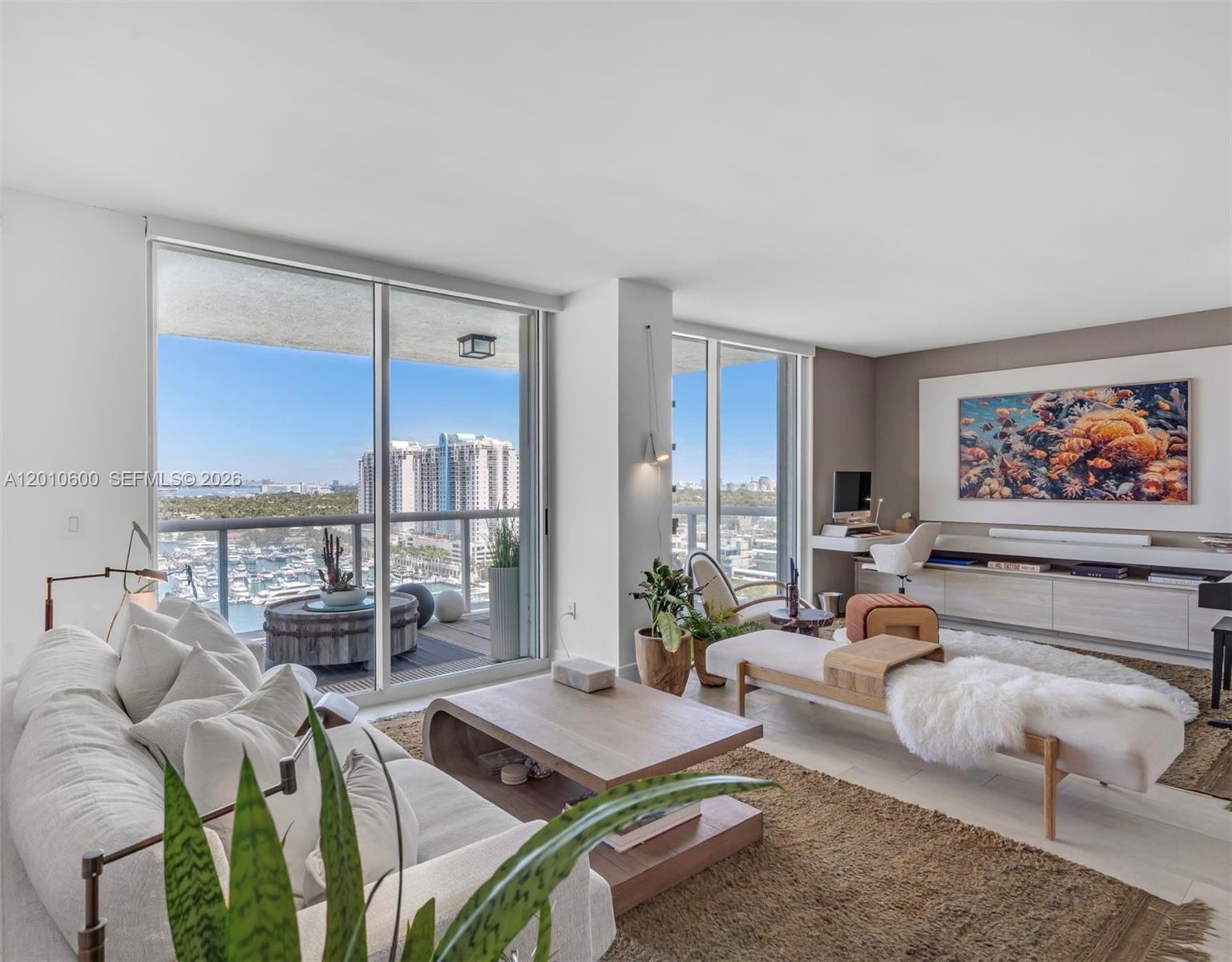10 Venetian Way 1803