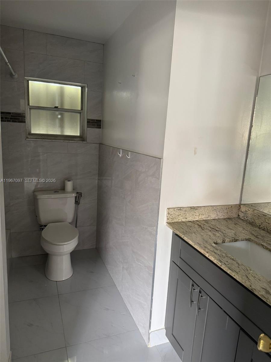 ROSEWOOD CONDO - Residential