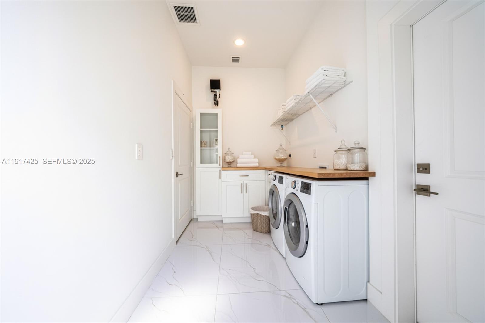 DIXIE HEIGHTS - Residential