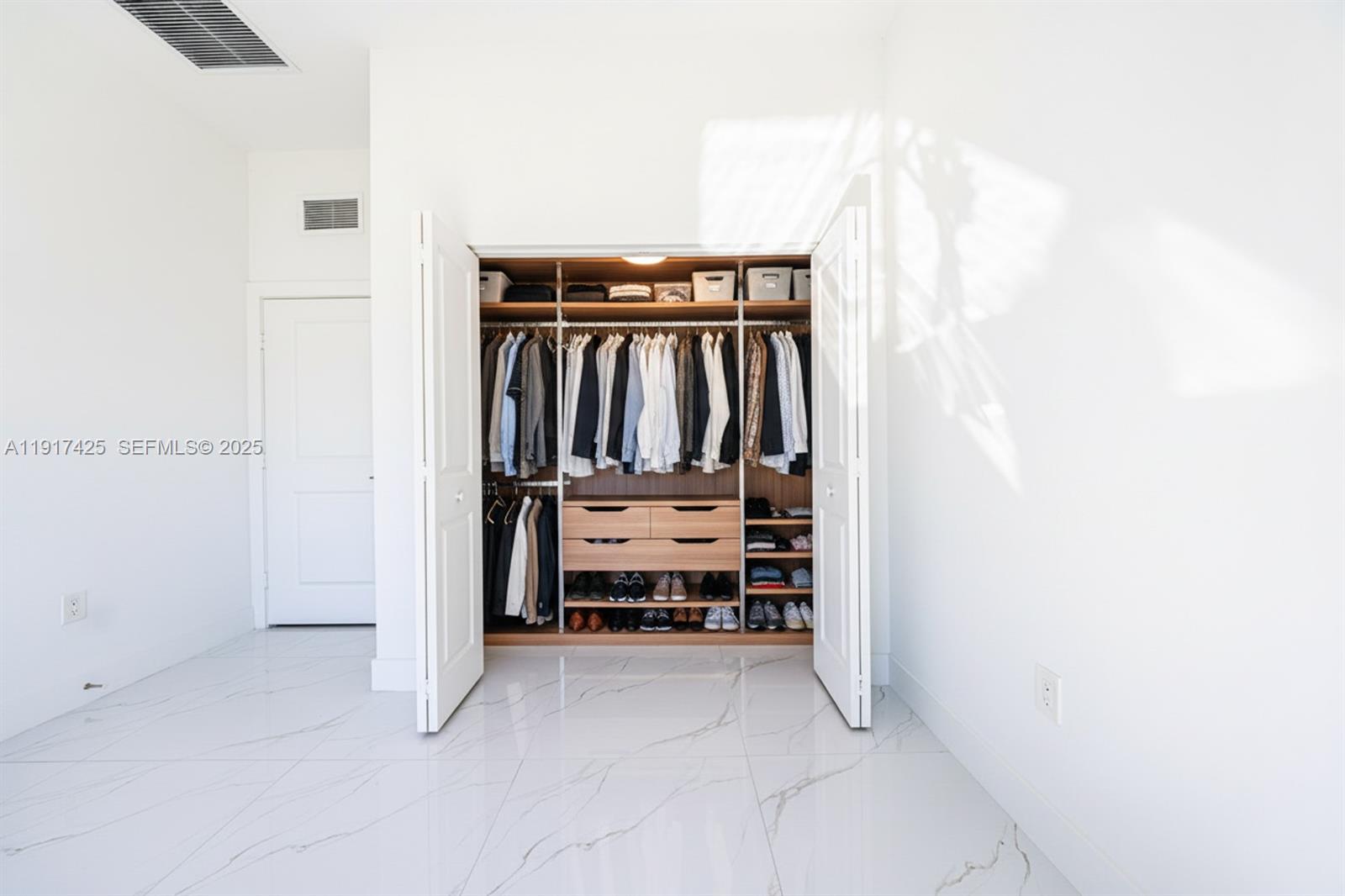 DIXIE HEIGHTS - Residential