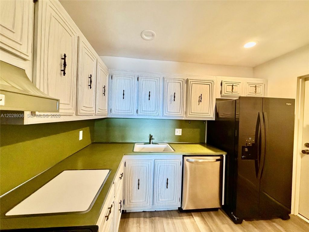 Photo of 2101 S Ocean Dr #306, Hollywood, FL 33019 (MLS # A12028936)
