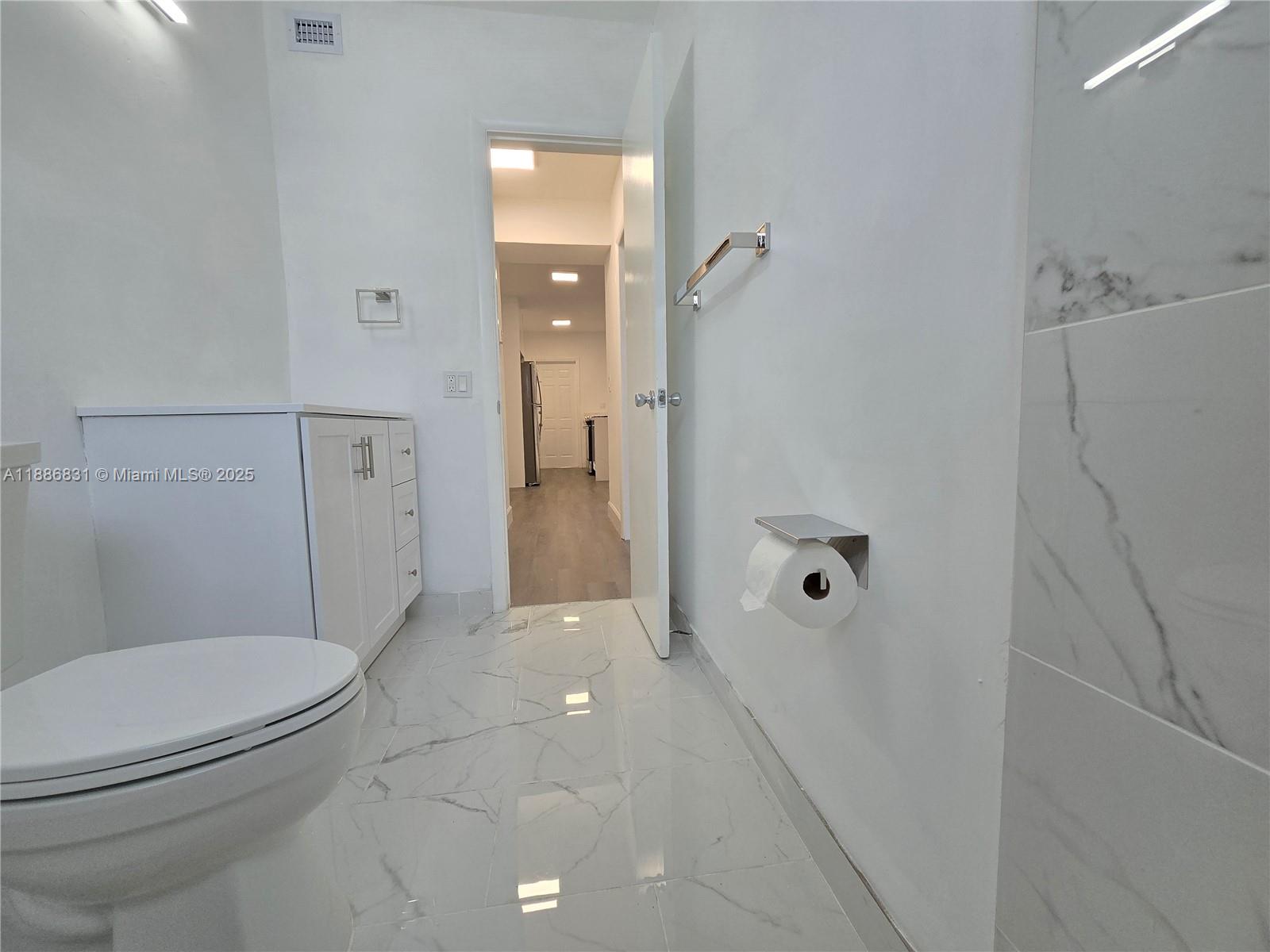 8000 Tatum Waterway Dr 5