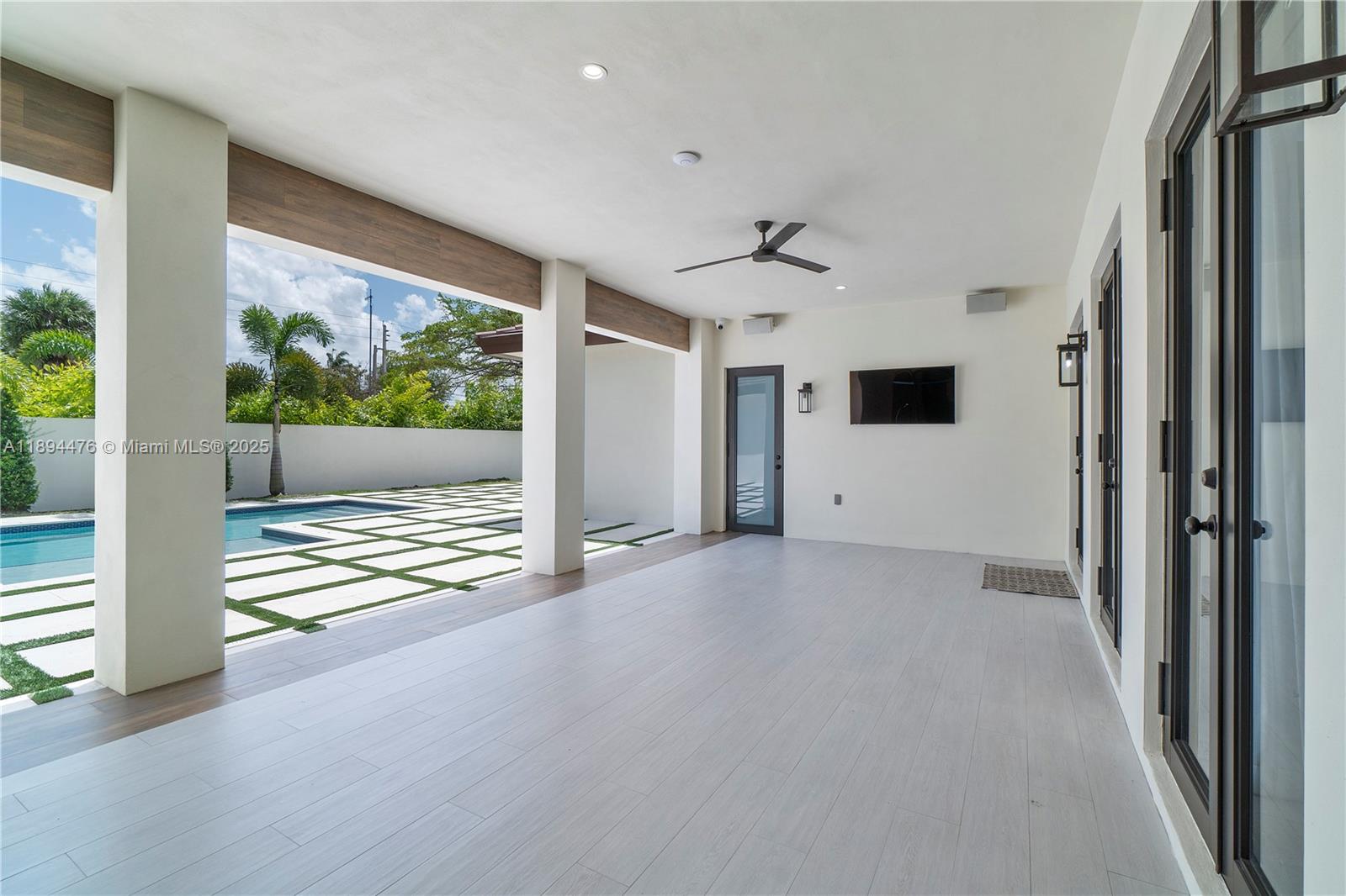 SUMMIT PARK ESTATES - Residential