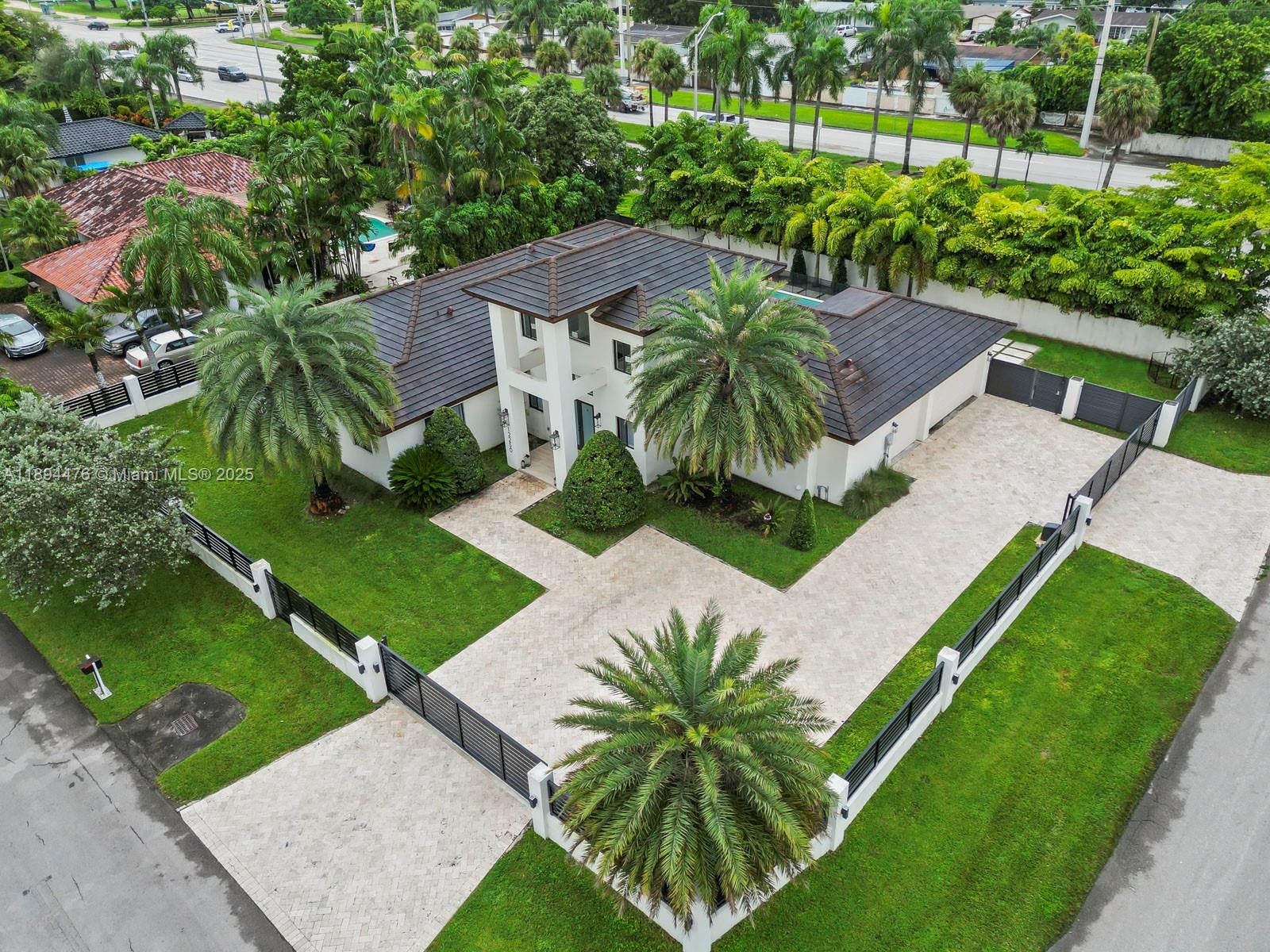 SUMMIT PARK ESTATES - Residential
