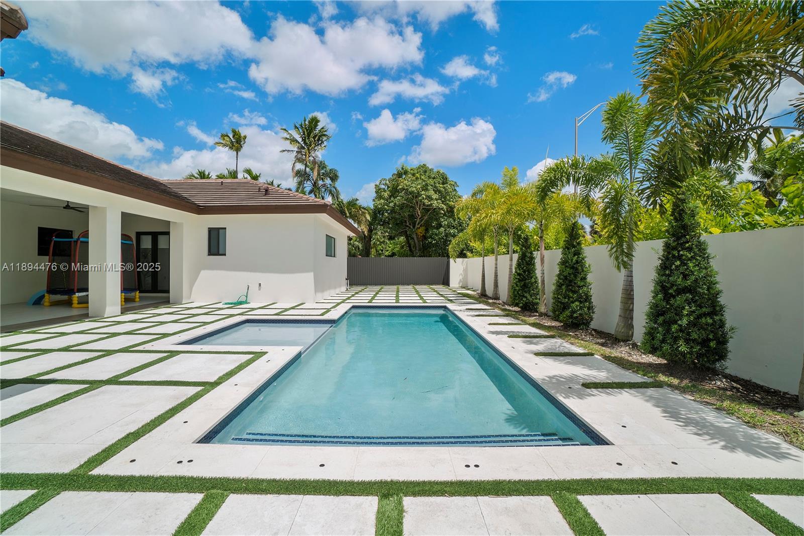 SUMMIT PARK ESTATES - Residential