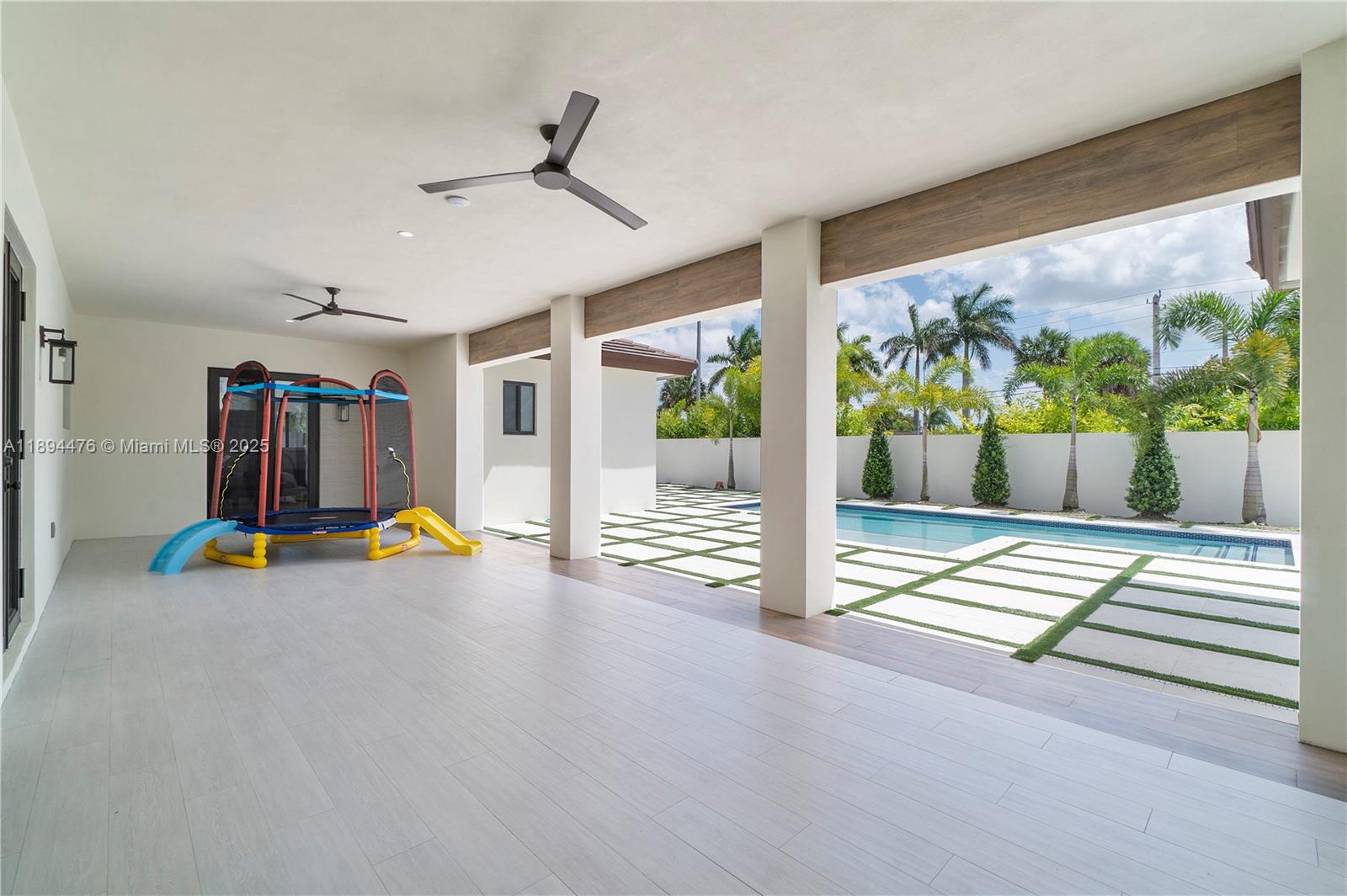 SUMMIT PARK ESTATES - Residential