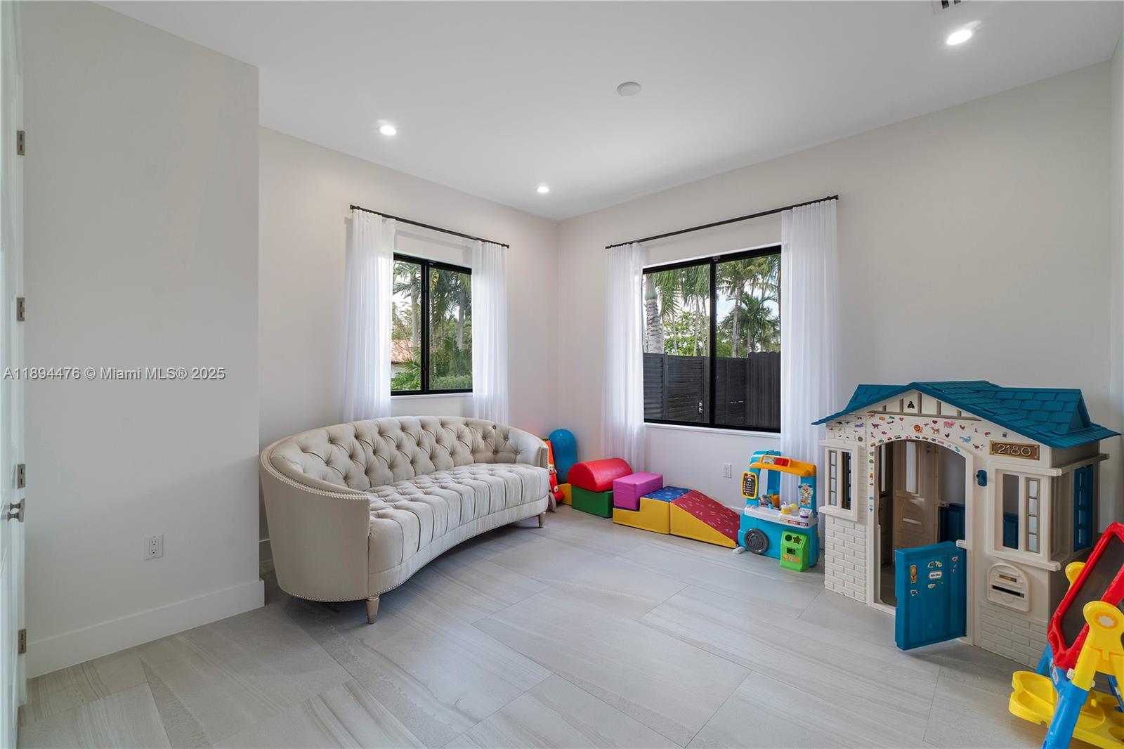 SUMMIT PARK ESTATES - Residential