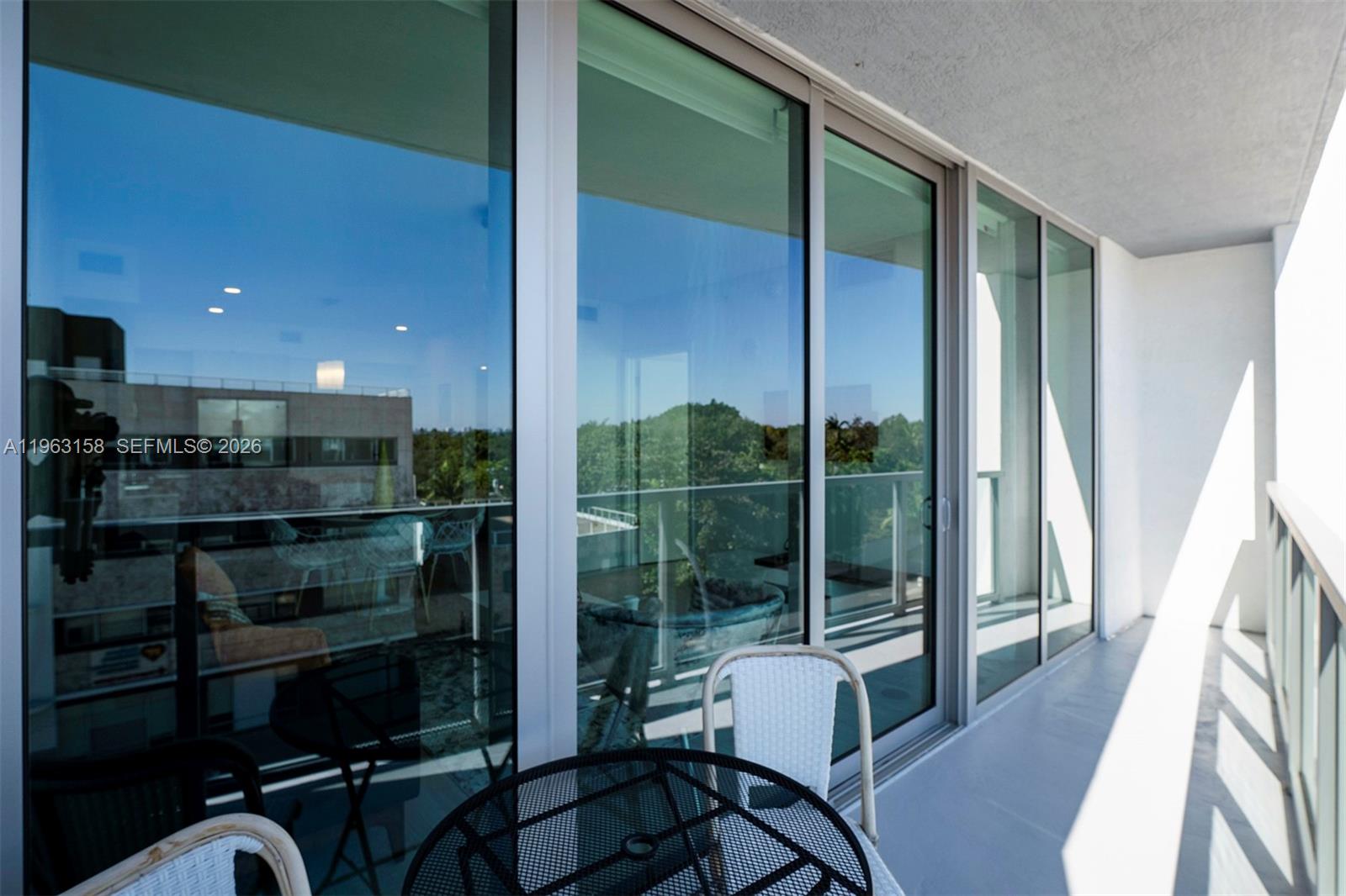 QUADRO CONDO - Residential