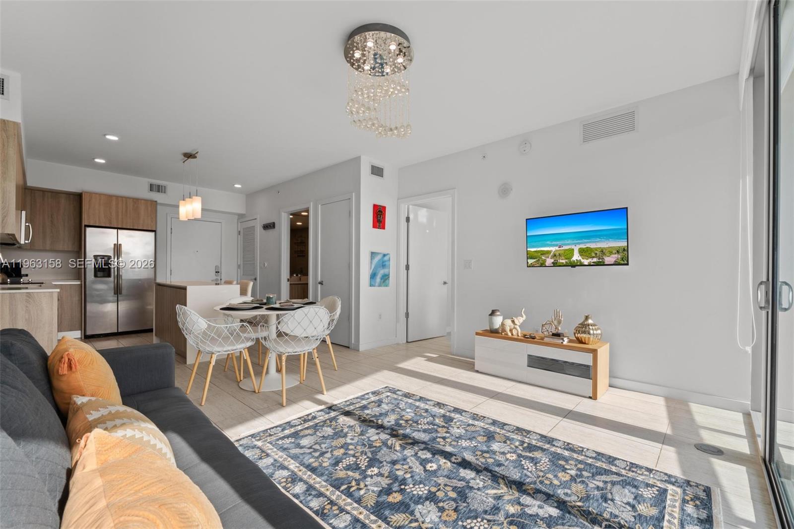 QUADRO CONDO - Residential