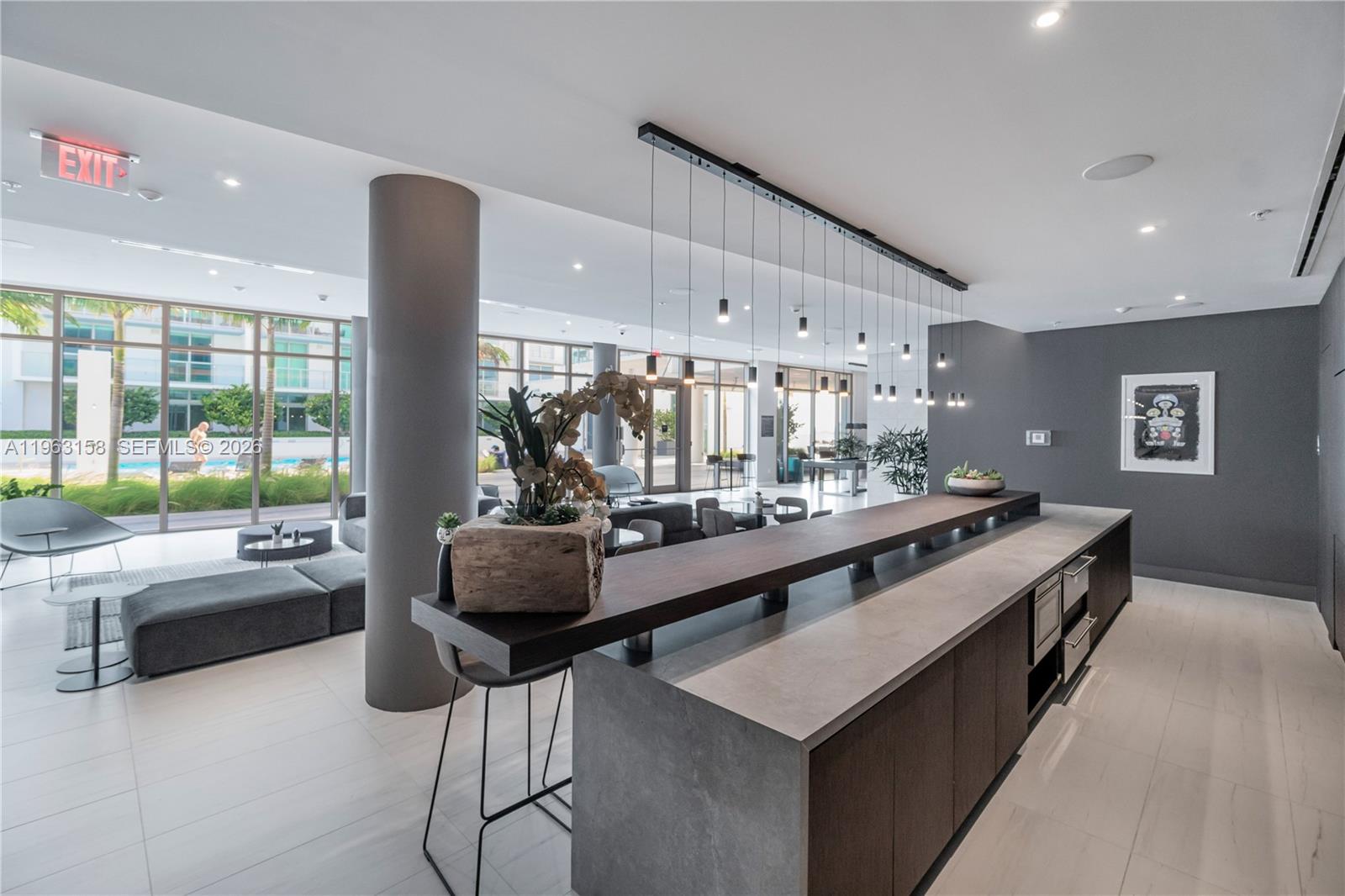 QUADRO CONDO - Residential