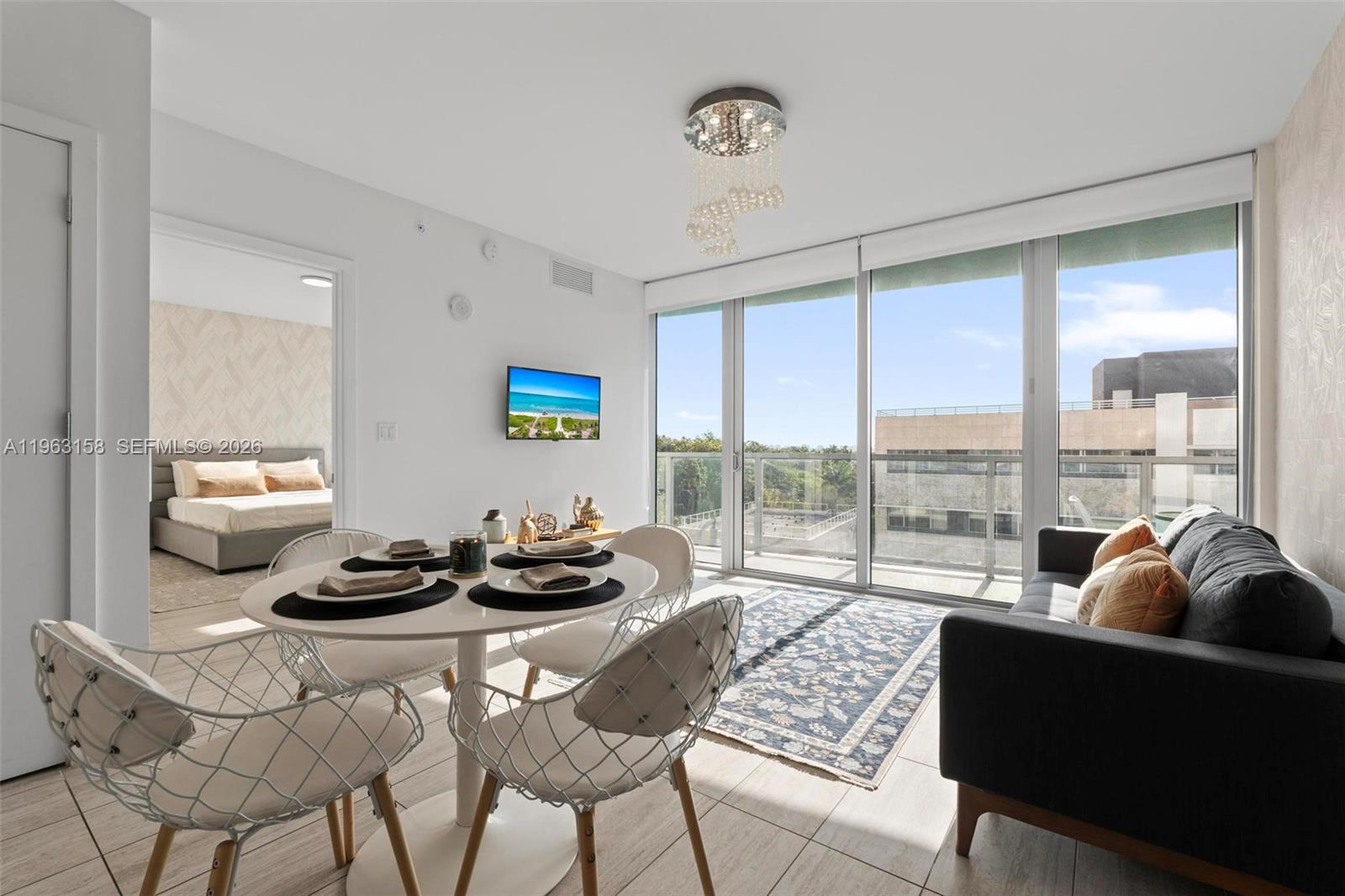 QUADRO CONDO - Residential