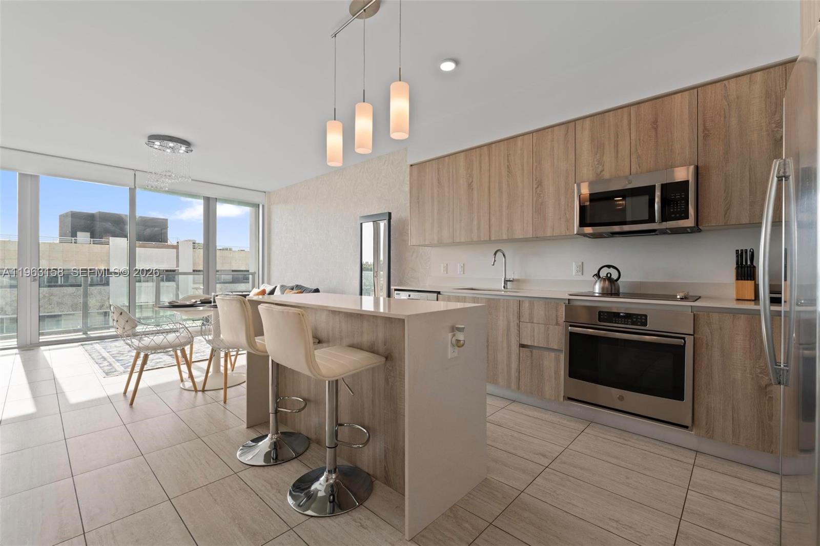 QUADRO CONDO - Residential