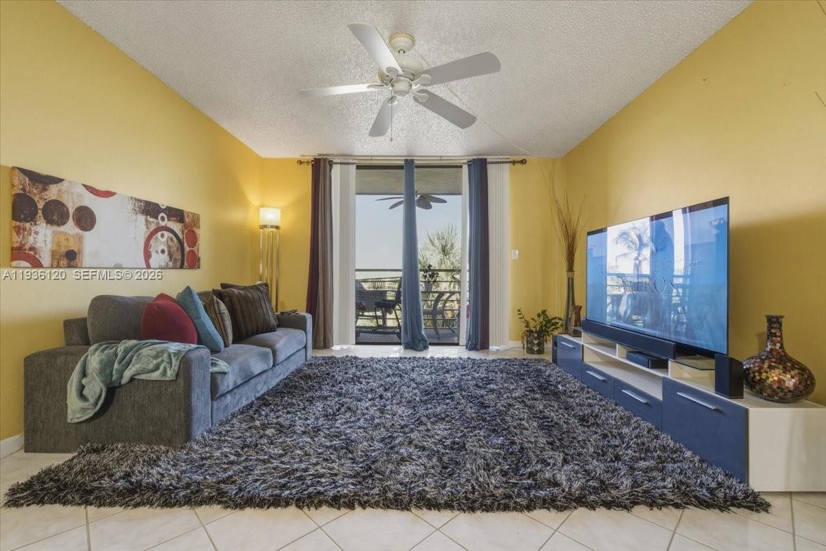 COURTYARDS OF BROWARD CON - Residential