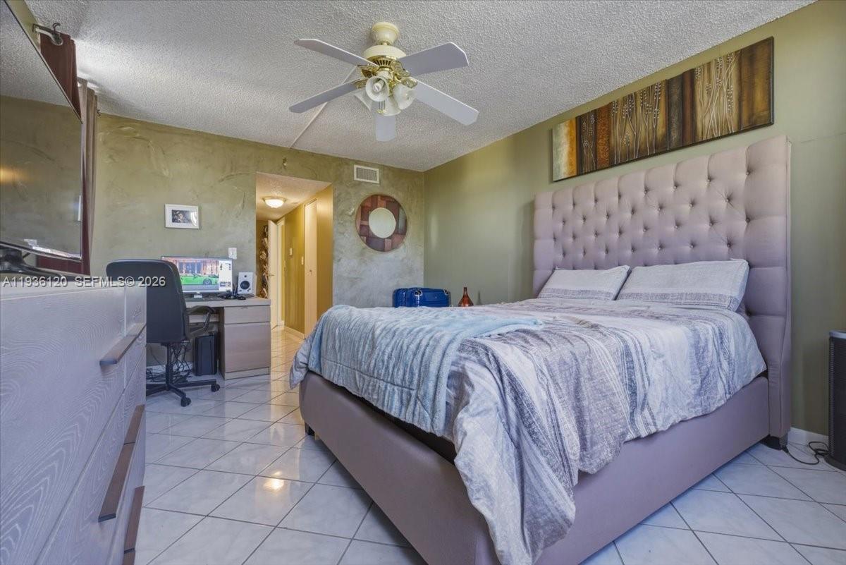 COURTYARDS OF BROWARD CON - Residential