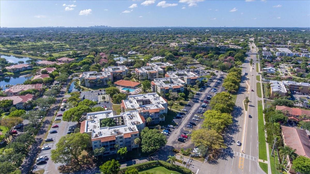 COURTYARDS OF BROWARD CON - Residential