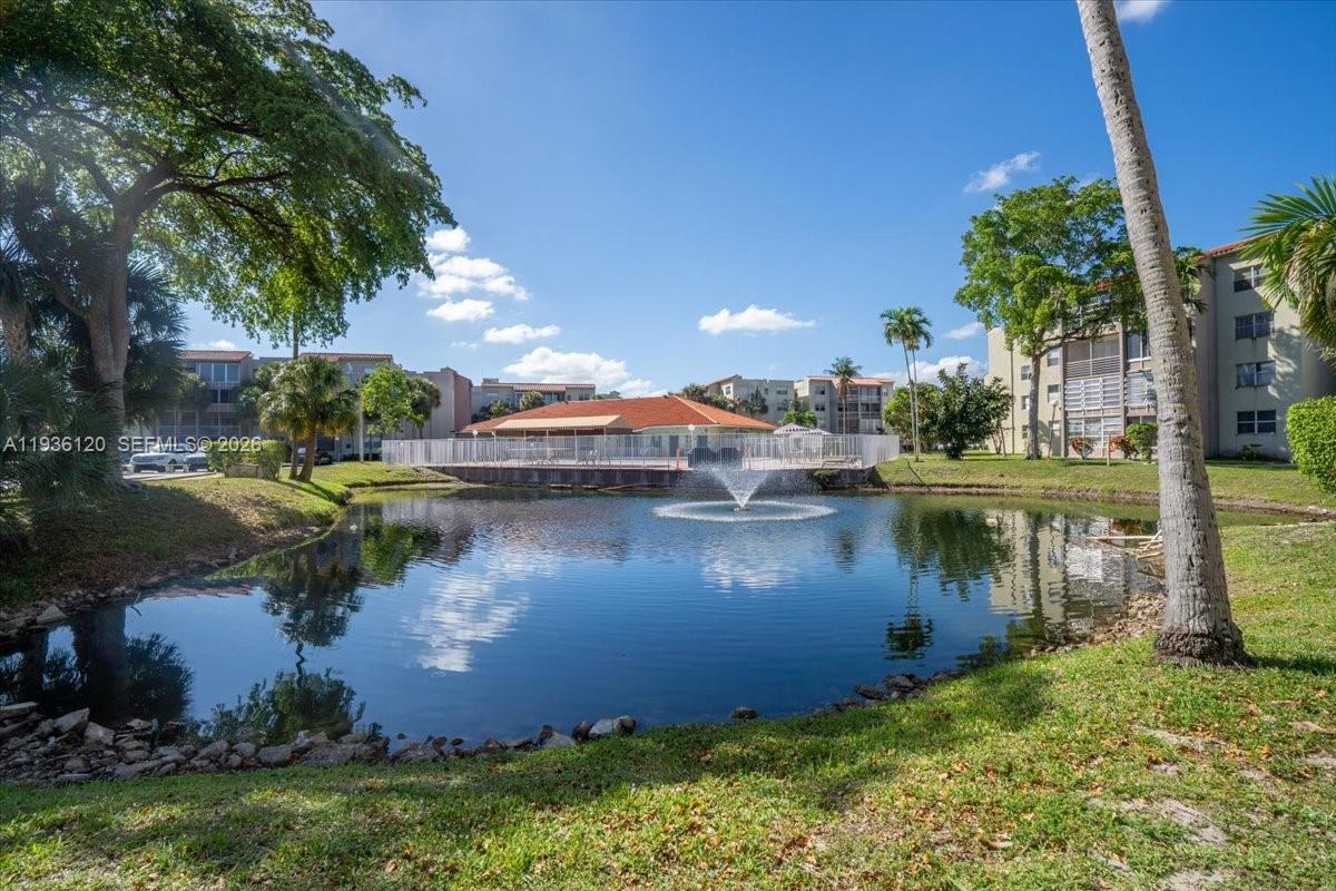 COURTYARDS OF BROWARD CON - Residential