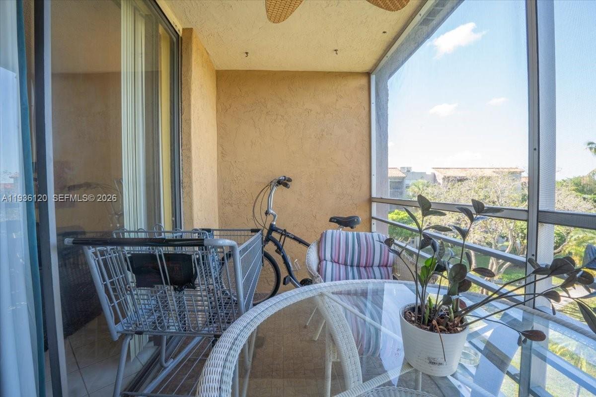 COURTYARDS OF BROWARD CON - Residential