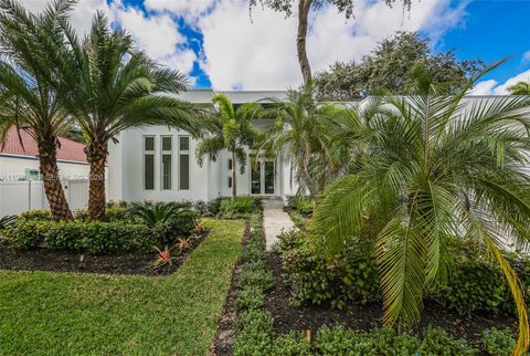 Photo of 11780 NE 8th Ave, Biscayne Park, FL 33161 (MLS # A11980883)