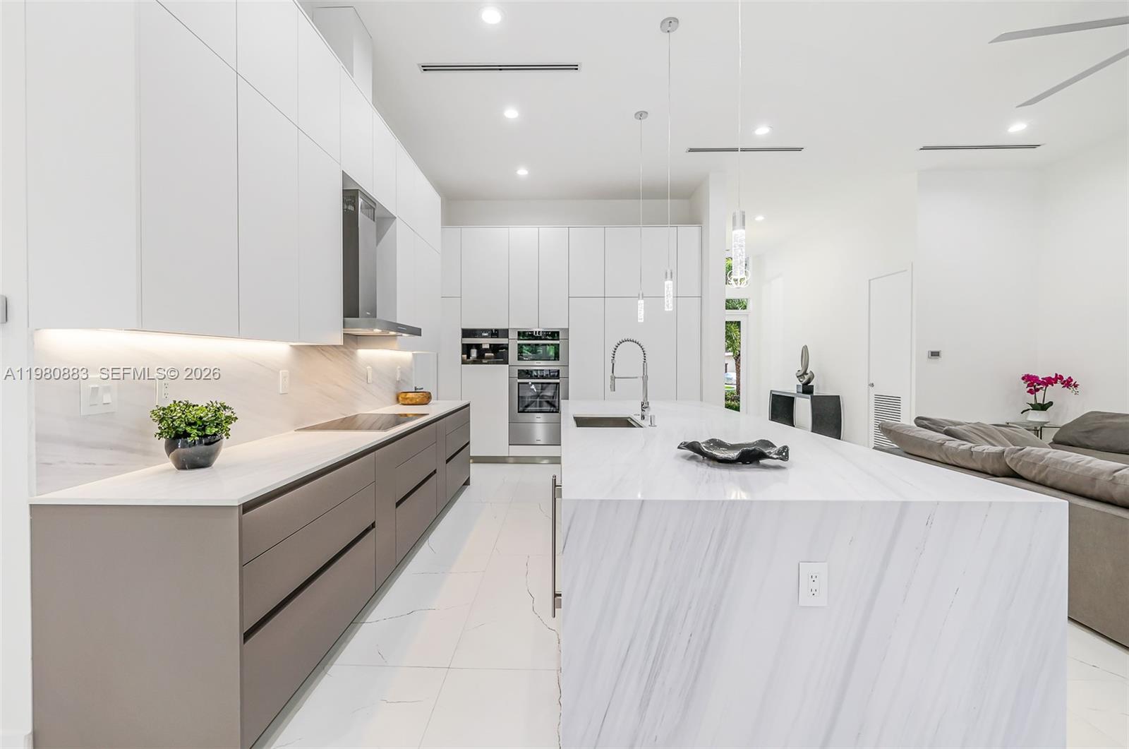 GRIFFING BISCAYNE PARK ES - Residential