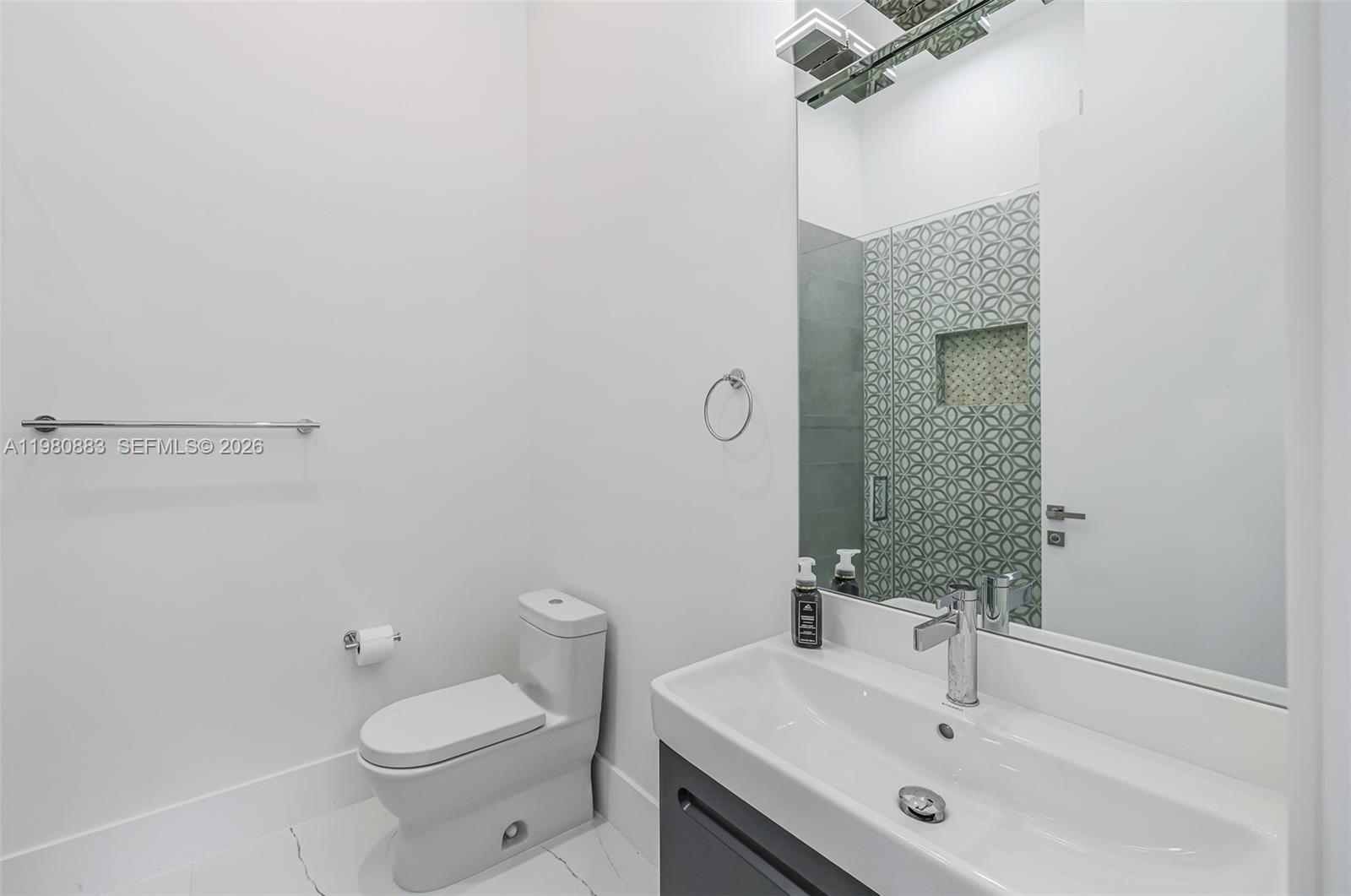 GRIFFING BISCAYNE PARK ES - Residential