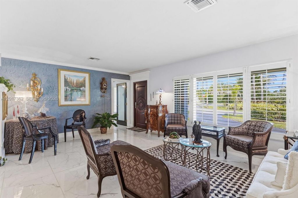 Photo of 2624 NE 30th St, Fort Lauderdale, FL 33306 (MLS # A12017362)