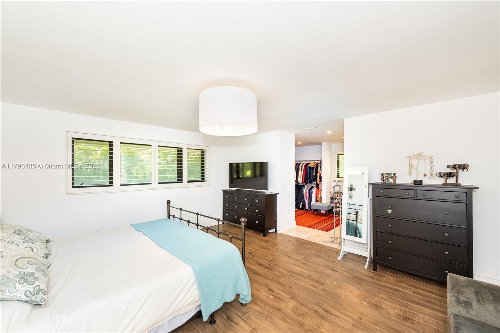 MARK III EST - Residential