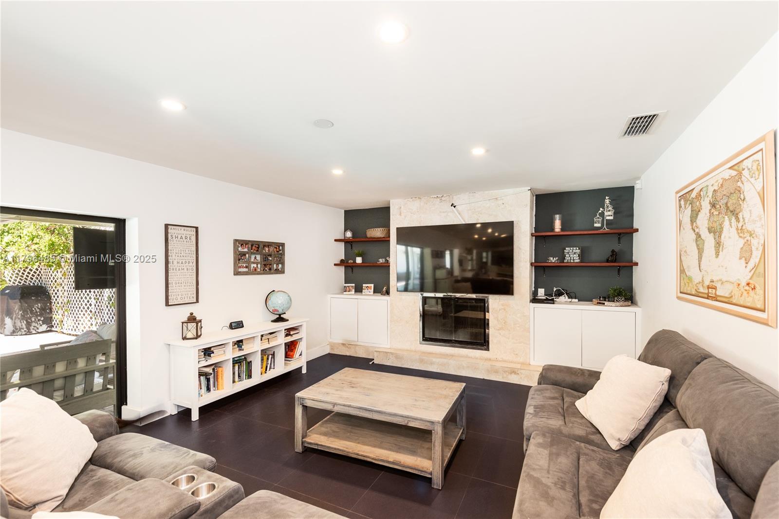 MARK III EST - Residential