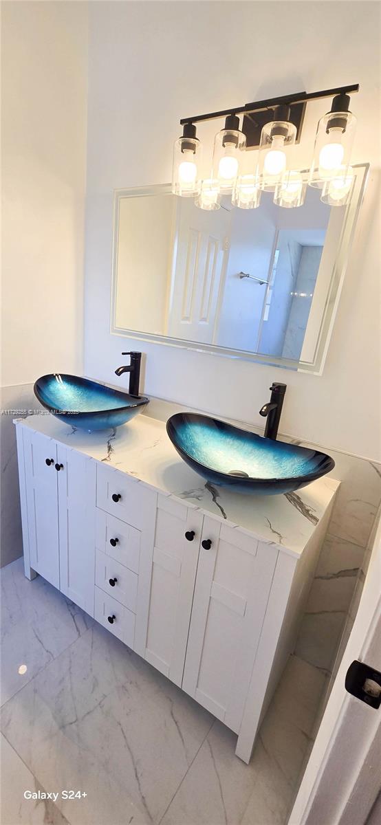 EVERGLADES SUGAR & LAND C - Residential