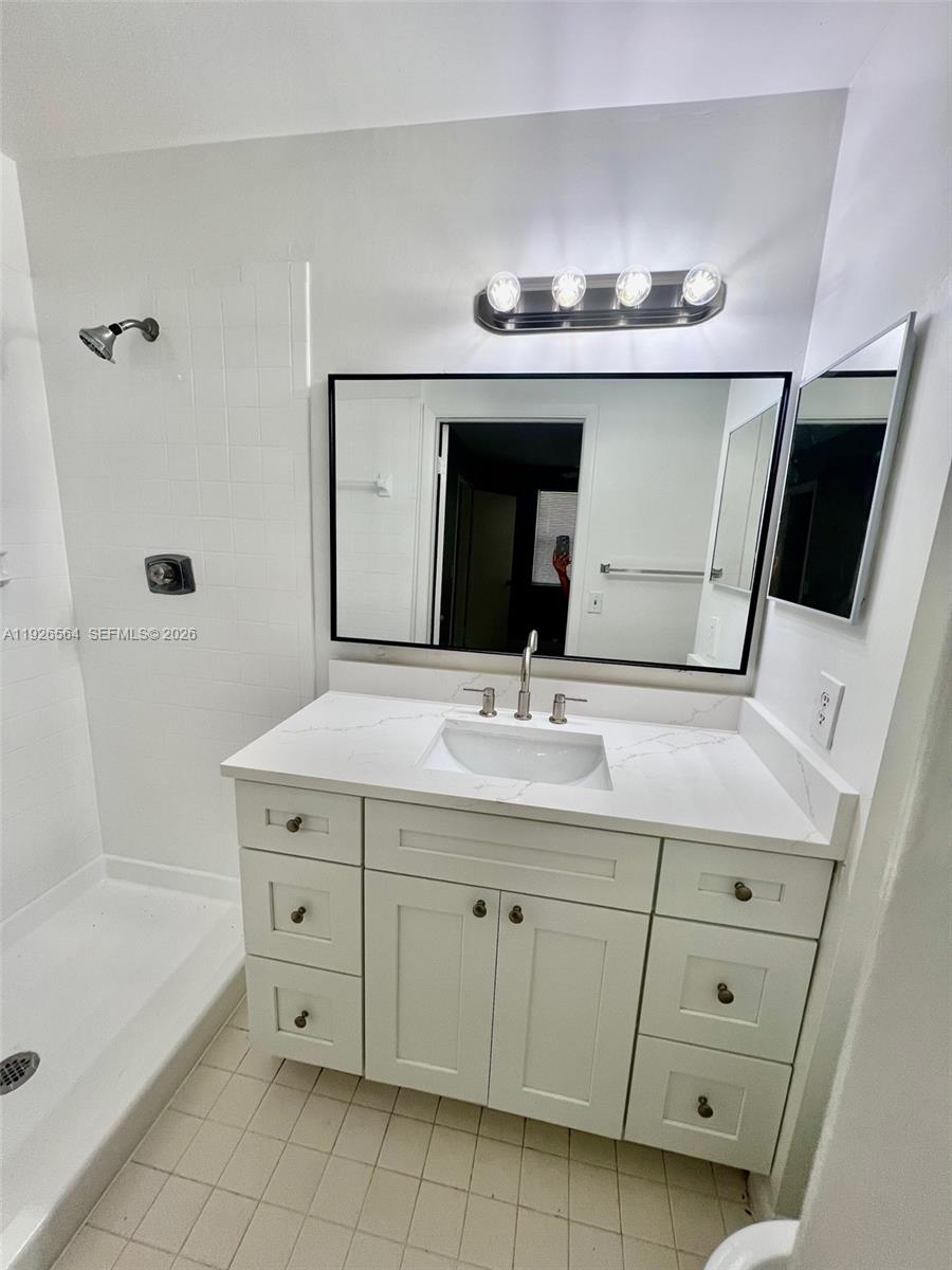 BELLA GRAND CONDO - Residential