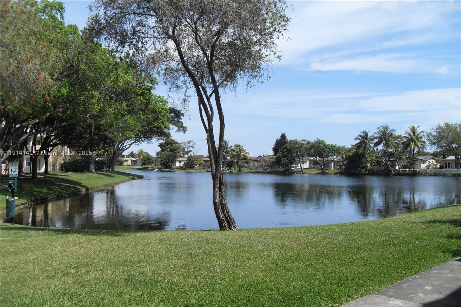 REFLECTIONS AT PEMBROKE P - Residential Lease