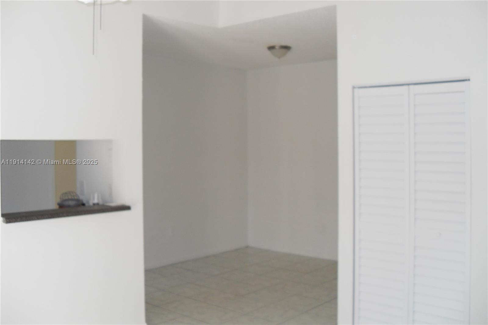 REFLECTIONS AT PEMBROKE P - Residential Lease