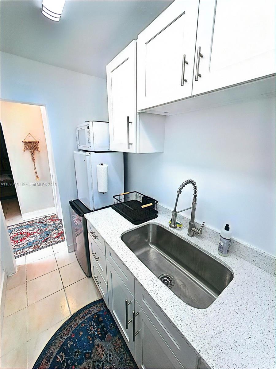 EVERGLADE LAND SALES CO - Residential Lease
